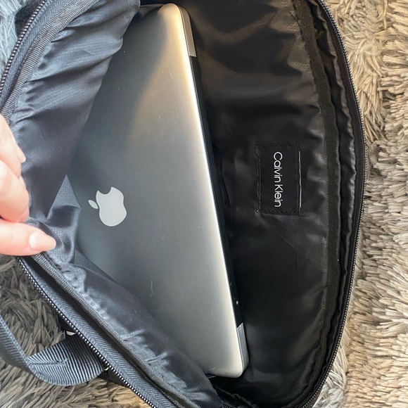 CALVIN KLEIN LAPTOP BAG UNISEX - Picture 9 of 9